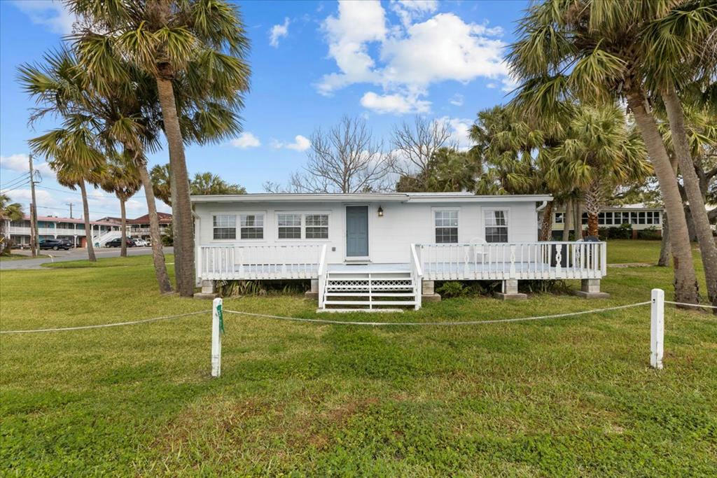 373 1ST ST, CEDAR KEY, FL 32625, photo 1 of 26